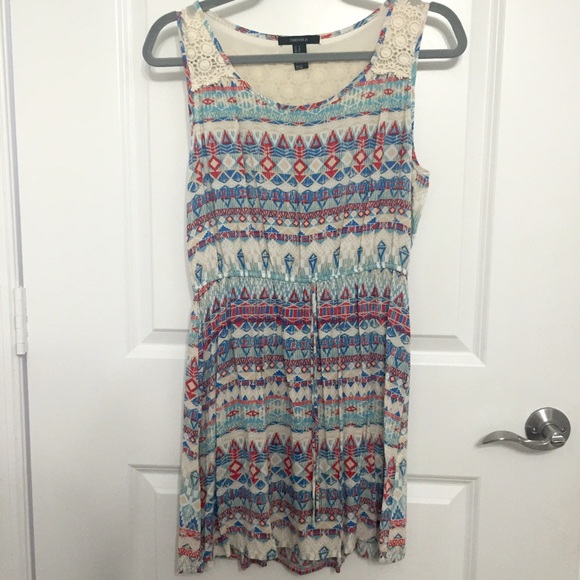 NWOT Geometric Print Dress - Picture 2 of 4