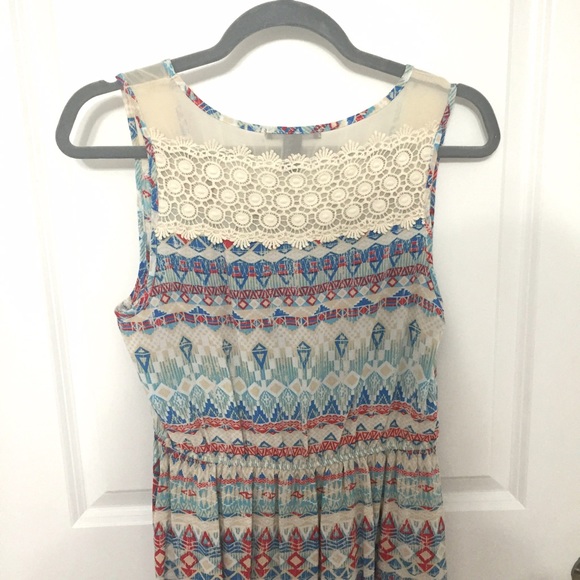 NWOT Geometric Print Dress - Picture 3 of 4