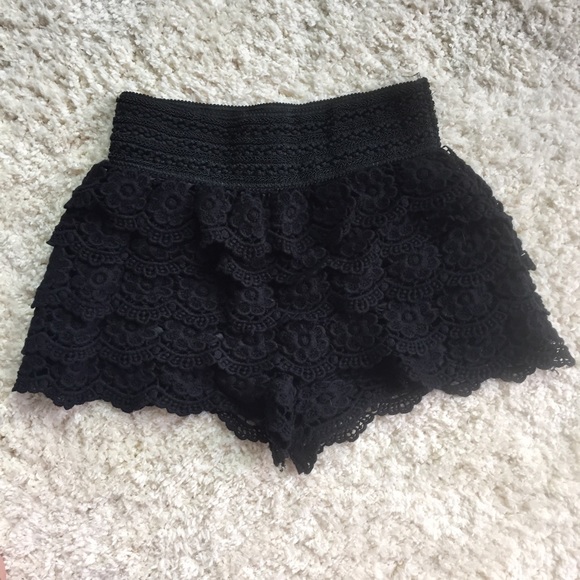 Pants - Lace Knit Shorts