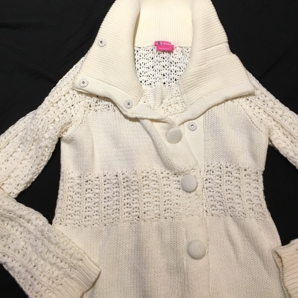 BCBG sweater - Picture 2 of 4