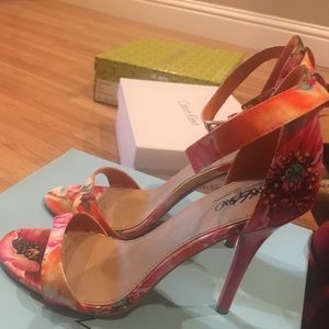 Flower pink heels