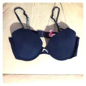 💫NWOT PINK Victoria's Secret Bra🌷