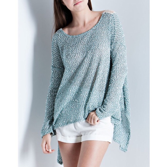 Daisy Crochet Back Top - Picture 2 of 4