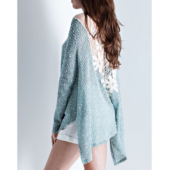 Daisy Crochet Back Top - Picture 3 of 4