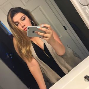 Meet your Posher, Dana