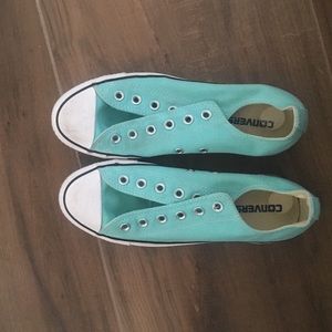 Teal converse