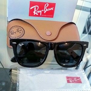 Rayban Wayfarer Sunglasses