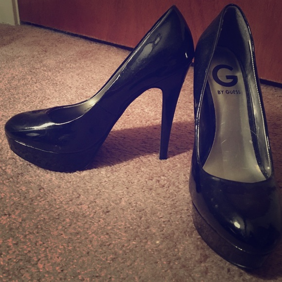 Guess black heels
