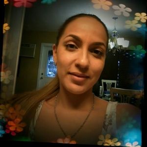 Meet your Posher, Yasmin