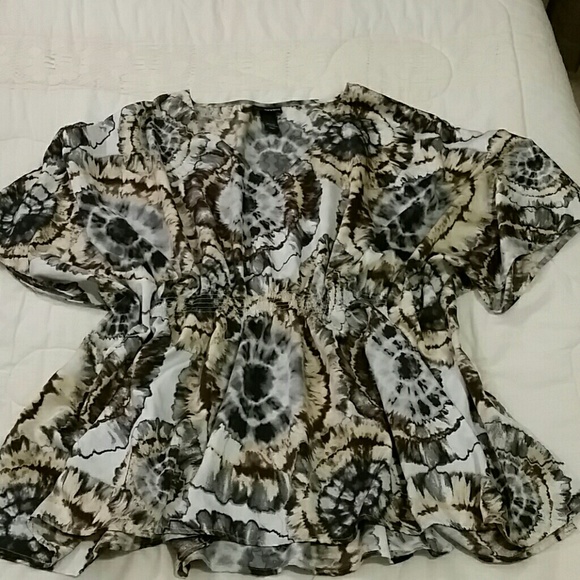 Lane Bryant gorgeous Batwing top