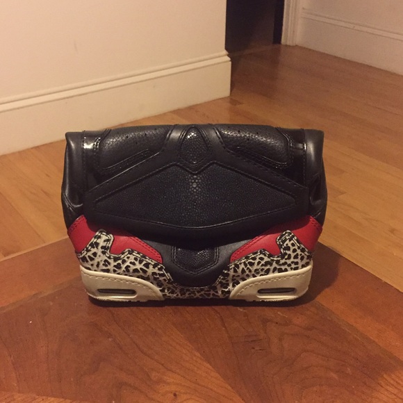 NEW ALEXANDER WANG Sneaker Clutch - Picture 2 of 4