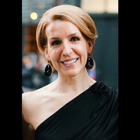 Meet your Posher, Susan - Picture 5 of 5