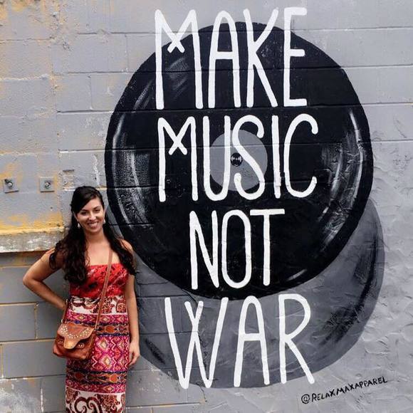 Meet your Posher, Melissa - Picture 1 of 1