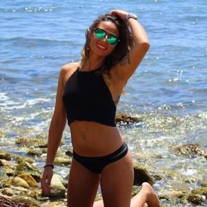 Meet your Posher, Anittah