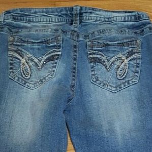 Wallflower brand skinny ankle jeans