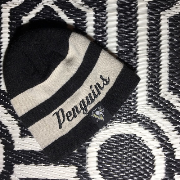 PENGUINS Beanie 🐧
