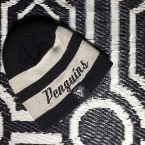 PENGUINS Beanie 🐧