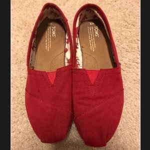 Red Toms