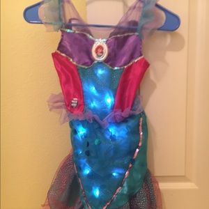 Ariel costume ( light and sing)