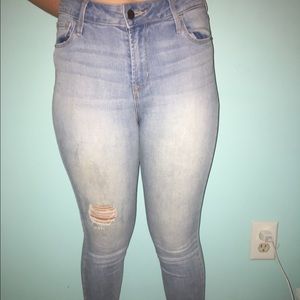 skinny light wash jeans