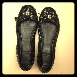 Tory Burch black flats Size 6!