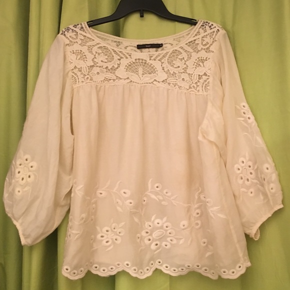 Cream boho shirt//Make an offer!! 💥🙋🏼💃🏼