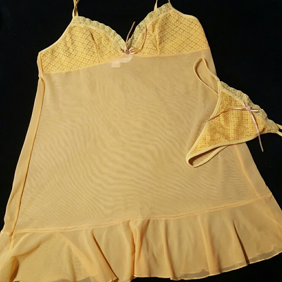 VICTORIA'S SECRET ROMANTIC BABY DOLL - Picture 1 of 4