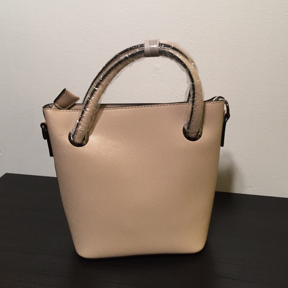 NWT Trendy Statement Style Fashion Crossbody Bag - Picture 8 of 8