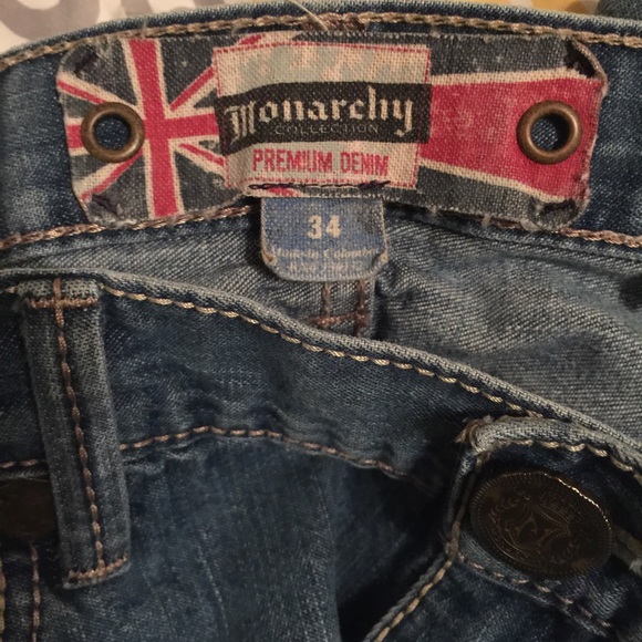 Monarchy Distressed Jeans