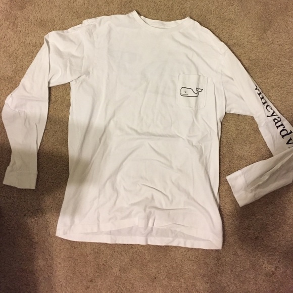 Yineyard vines boys graphic Whale long sleeve
