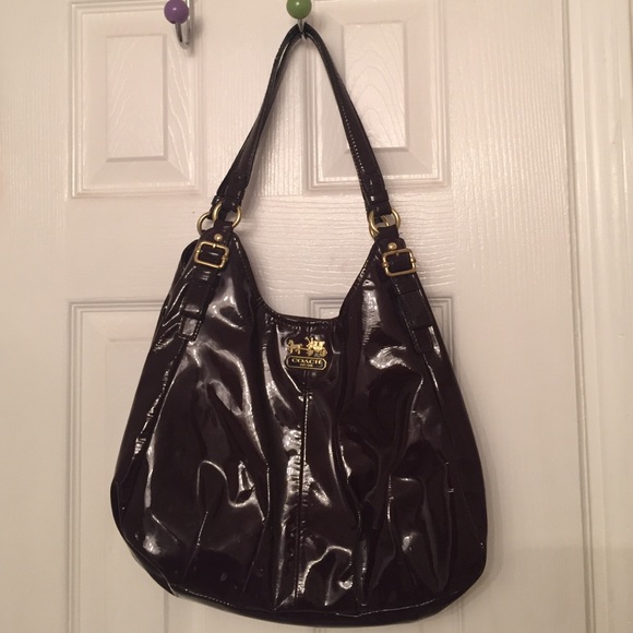 Classic Coach hobo: Patent Plum