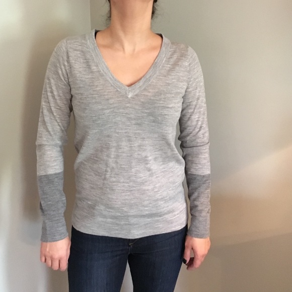 Club Monico: Classic grey sweater