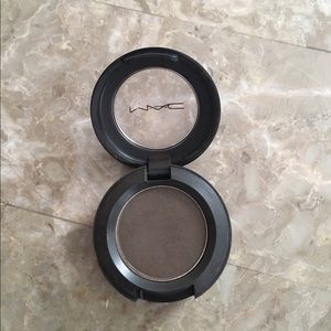 Mac cosmetics eyeshadow