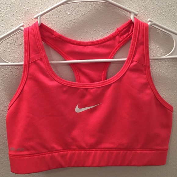 SOLD!! Nike Dri-fit sports bra (size s)