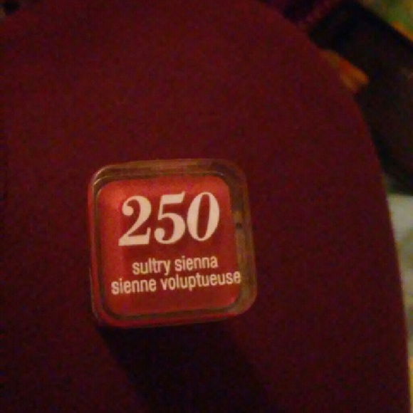 CoverGirl ?? - Picture 2 of 2