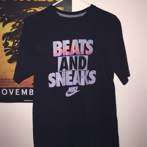 Nike tee