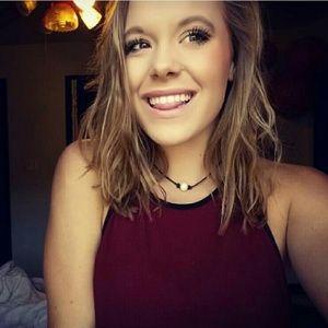Meet your Posher, Katelyn