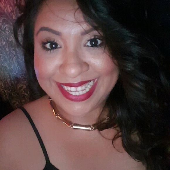 Meet your Posher, Brenda - Picture 1 of 1