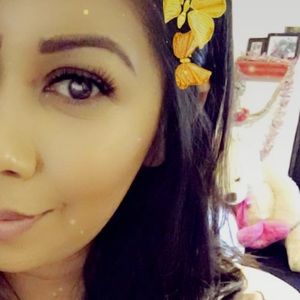 Meet your Posher, Marisun