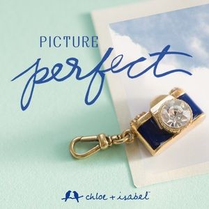 Tresors Vintage Camera Charm