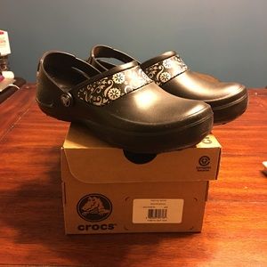 NWOT Mercy Work Crocs