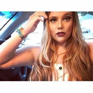 Meet your Posher, Brielle