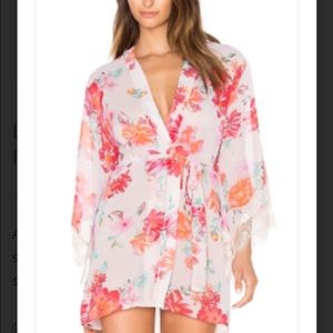 NWOT Band of Gypsies Floral Lace Trim Robe