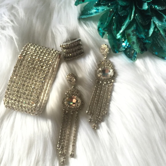 Flashy jewelry set