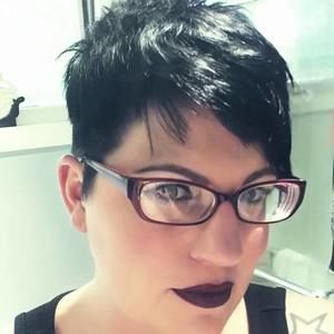 Meet your Posher, Monica