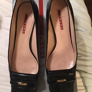 Prada Pumps with fringe toe