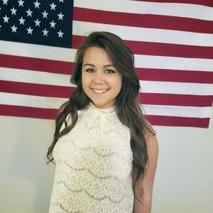 Meet your Posher, Julia