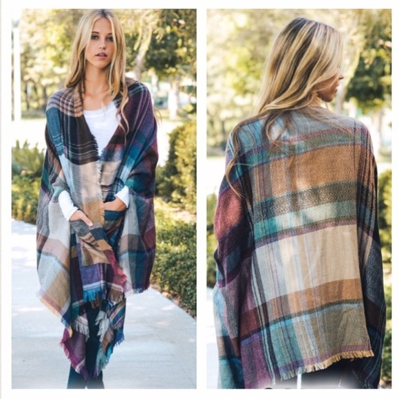 💕Plaid Multi Color Print Poncho - Picture 4 of 4