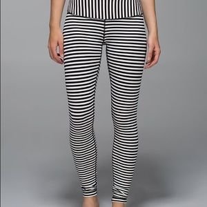 Lululemon striped Wunder Under size 4 grapefruit
