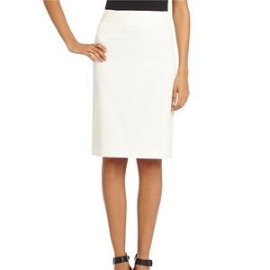 NWT Calvin Klein White Skirt Size 4